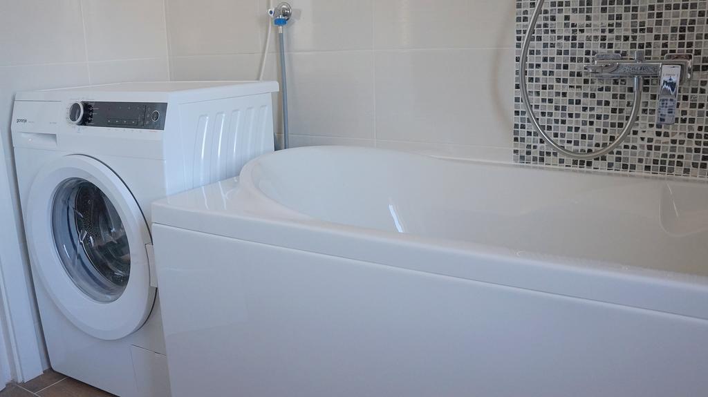 Filinhome Stefanovica Suite 9 Novi Sad Luaran gambar