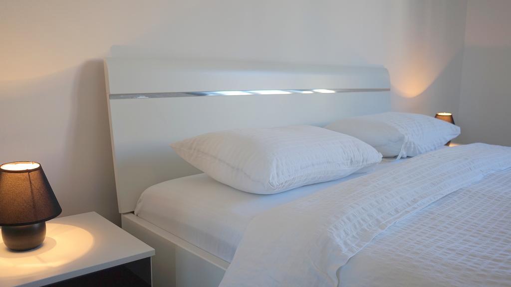 Filinhome Stefanovica Suite 9 Novi Sad Luaran gambar