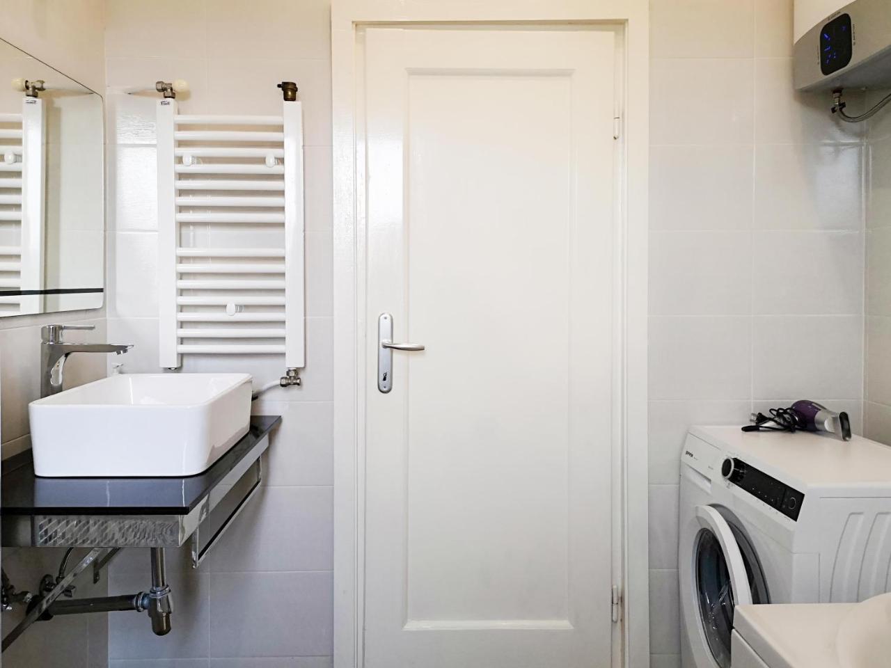 Filinhome Stefanovica Suite 9 Novi Sad Luaran gambar