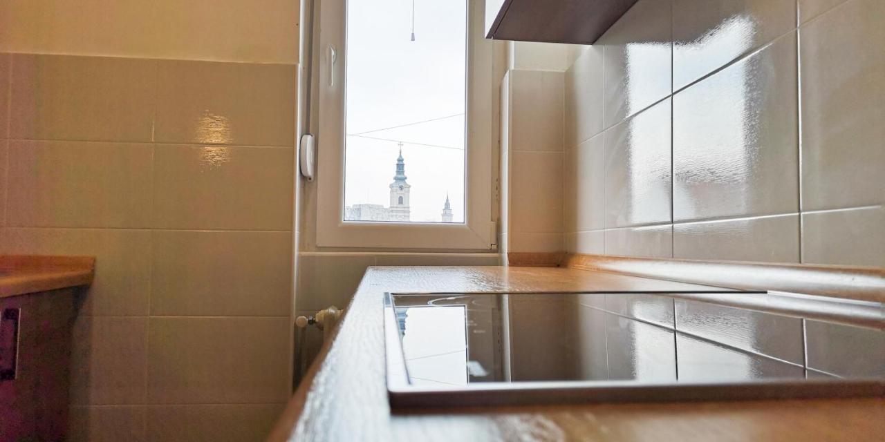 Filinhome Stefanovica Suite 9 Novi Sad Luaran gambar