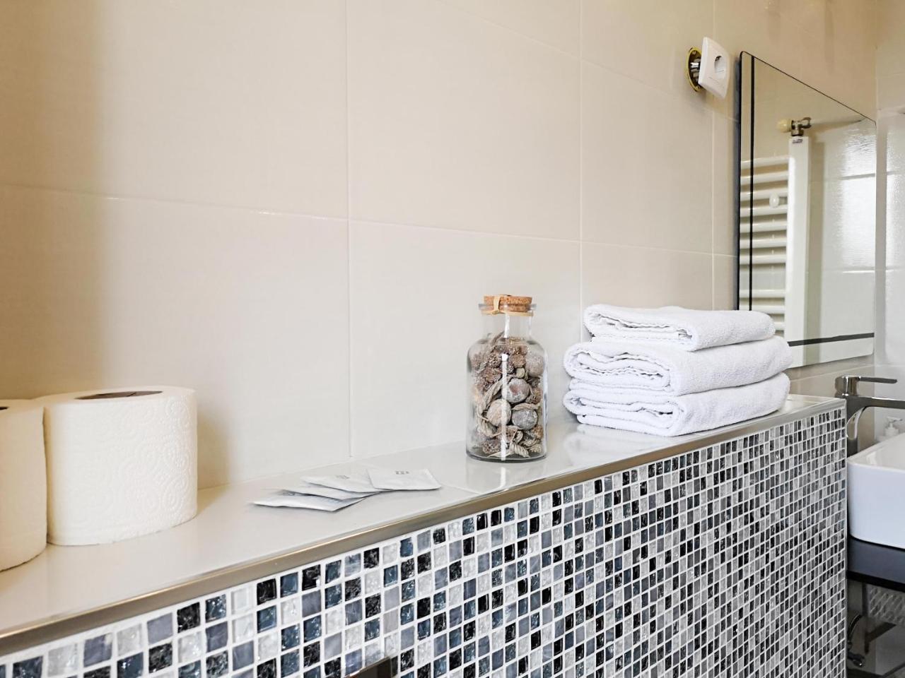 Filinhome Stefanovica Suite 9 Novi Sad Luaran gambar